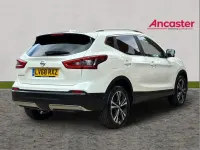 Used Nissan Qashqai N-Connecta 160 HP (117 kW) 2018 White SUV