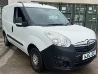 Used Vauxhall Combo 91 HP (66 kW) 2016 White MPV