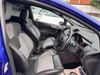 Used Ford Fiesta ST 182 HP (133 kW) 2017 Blue Hatchback