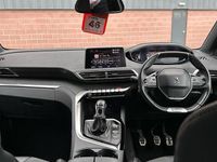 Used Peugeot 3008 Premium 129 HP (94 kW) 2019 Red SUV