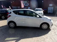 Used Hyundai i10 SE 67 HP (49 kW) 2016 White Hatchback