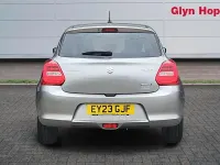 Usado Suzuki Swift SZ-L 83 HP (61 kW) 2023 Prateado Citadino