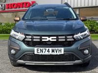 Begagnad Dacia Jogger Extreme 2025 Grön Minibuss