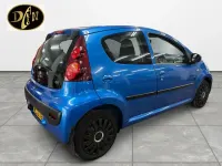 Used Peugeot 107 Active 68 HP (50 kW) 2013 Blue Hatchback