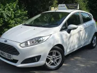 Used Ford Fiesta Zetec 125 HP (91 kW) 2013 White Hatchback