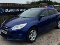 Used Ford Focus 115 HP (84 kW) 2014 Blue Hatchback