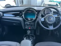 Usado Mini Cooper Classic 134 HP (98 kW) 2022 Vermelho Citadino