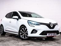 Used Renault Clio V Iconic 85 HP (62 kW) 2021 White Hatchback