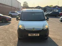 Usado Vauxhall Combo 90 CV (66 kW) 2015 Blanco Monovolumen