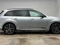 Used Audi Q7 Black Edition 286 HP (210 kW) 2022 Silver SUV