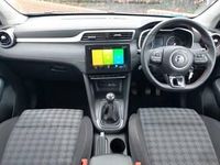 Używany MG ZS Excite 106 KM (77 kW) 2024 Niebieski SUV