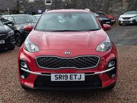 Usado Kia Sportage 130 HP (95 kW) 2019 Vermelho SUV