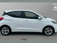Used Hyundai i10 SE 83 HP (61 kW) 2020 White Hatchback