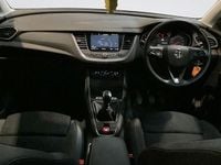 Used Vauxhall Grandland X SRi 130 HP (95 kW) 2020 Grey SUV