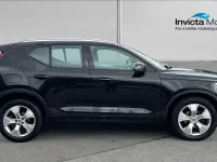 Used Volvo XC40 Momentum 163 HP (119 kW) 2019 Onyx black metallic SUV