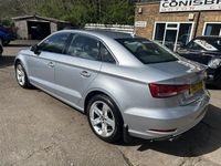 Usado Audi A3 Sport 150 CV (110 kW) 2017 Plateado Berlina