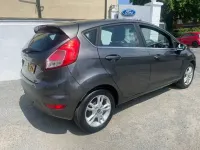 Usado Ford Fiesta Zetec 100 HP (73 kW) 2018 Cinzento Citadino