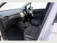 Used Vauxhall Crossland Ultimate 108 HP (79 kW) 2023 White SUV