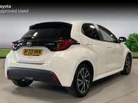 Used Toyota Yaris Hybrid Design 116 HP (85 kW) 2023 White Hatchback