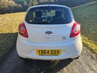 Used Ford Ka Zetec 69 HP (50 kW) 2015 White Hatchback