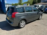 Używany Peugeot 5008 Active 115 KM (84 kW) 2014 Szary Minivan