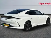 Ny MG IM5 Performance 553 kW (752 HK) 2025 Vit Halvkombi