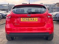 Used Ford Focus Titanium X 120 HP (88 kW) 2017 Red Hatchback