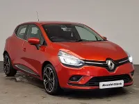 Used Renault Clio Dynamique 90 HP (66 kW) 2018 Red Hatchback