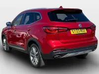 Begagnad MG HS Exclusive 162 HK (119 kW) 2023 Röd SUV