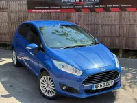 Used Ford Fiesta Titanium 125 HP (91 kW) 2013 Blue Hatchback