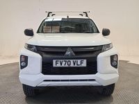 Used Mitsubishi L200 150 HP (110 kW) 2021 White Pickup