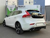 Begagnad Volvo V40 R-Design 122 HK (89 kW) 2018 Vit Kombi