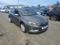 Used Vauxhall Astra SRi 105 HP (77 kW) 2017 Grey Hatchback