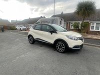 Second-hand Renault Captur Dynamique 90 CP (66 kW) 2014 Bej SUV