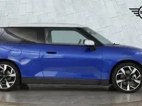 Used Mini Cooper Hatch 133 kW (181 HP) 2024 Blue Hatchback
