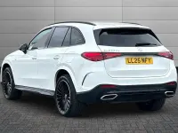 Usado Mercedes GLC300e Urban 313 HP (230 kW) 2025 Branco Carrinha