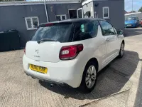 Used Citroën DS3 Style 120 HP (88 kW) 2010 White Hatchback