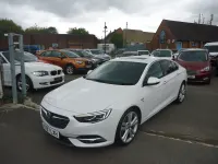 Used Vauxhall Insignia Elite 260 HP (191 kW) 2017 White Hatchback