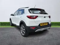 Used Kia Stonic 98 HP (72 kW) 2019 White SUV