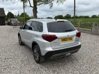 Usado Suzuki Vitara SZ-T 116 HP (85 kW) 2023 Prateado SUV