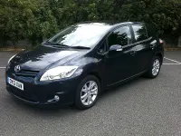 Used Toyota Auris 132 HP (97 kW) 2012 Grey Hatchback