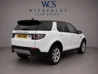 Used Land Rover Discovery Sport HSE 180 HP (132 kW) 2015 White SUV