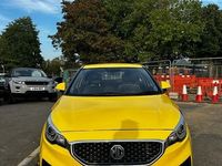 Used MG MG3 Exclusive 106 HP (77 kW) 2018 Yellow Hatchback