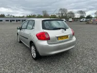 Usado Toyota Auris 2007 Plateado Utilitario
