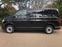Second-hand VW Transporter Startline 110 CP (80 kW) 2020 Negru Van