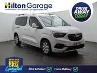Used Vauxhall Combo S 100 HP (73 kW) 2019 White MPV