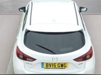 Used Mazda 3 165 HP (121 kW) 2015 White Hatchback
