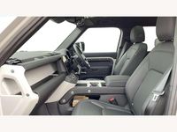 Used Land Rover Defender SE Dynamic 249 HP (183 kW) 2025 Grey SUV