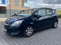 Used Vauxhall Meriva 2014 Green MPV
