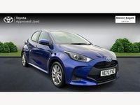 Used Toyota Yaris Hybrid 114 HP (83 kW) 2022 Blue Hatchback